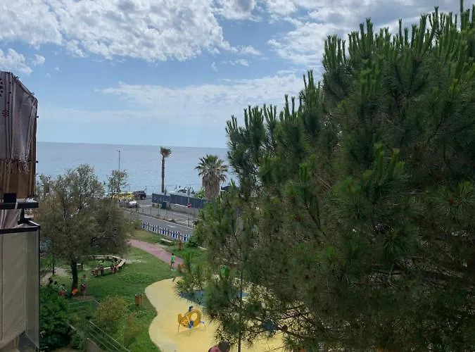 La Beverita By The Sea