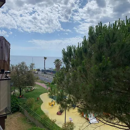 La Beverita By The Sea